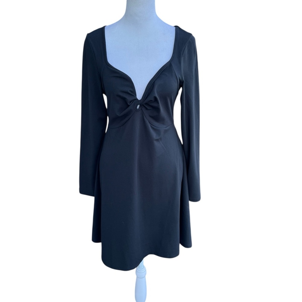 Black Long-Sleeve‎ Knot Front Dress